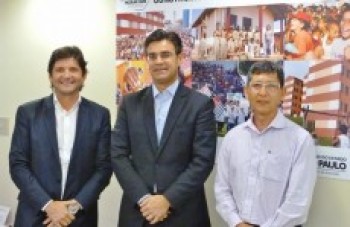 Mamoru cobra do Estado mais investimentos em habitação