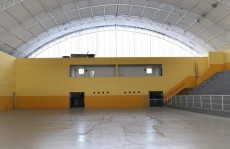 Ginásio municipal de Ferraz deve ficar pronto mês que vem
