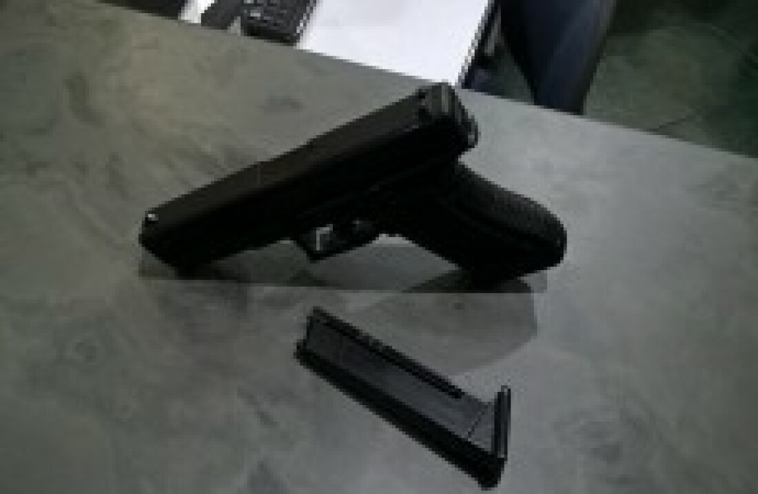 Dois são presos por roubo de automóvel em Itaquá