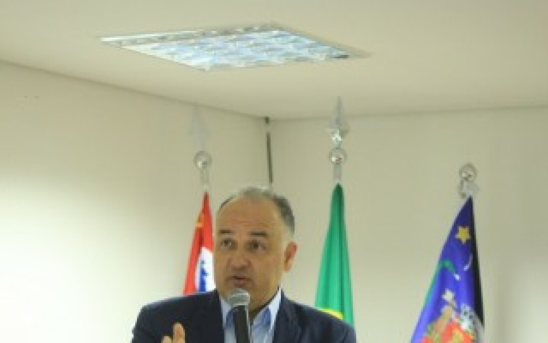 Primeiro dia recebe 430 inscrições para auxílio