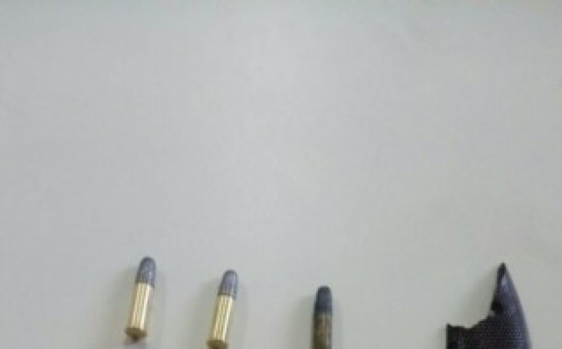 Homem armado com faca é detido por PMs