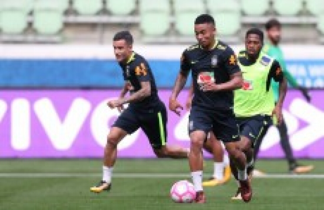 Brasil pretende ficar 'de bem' com sua torcida na despedida