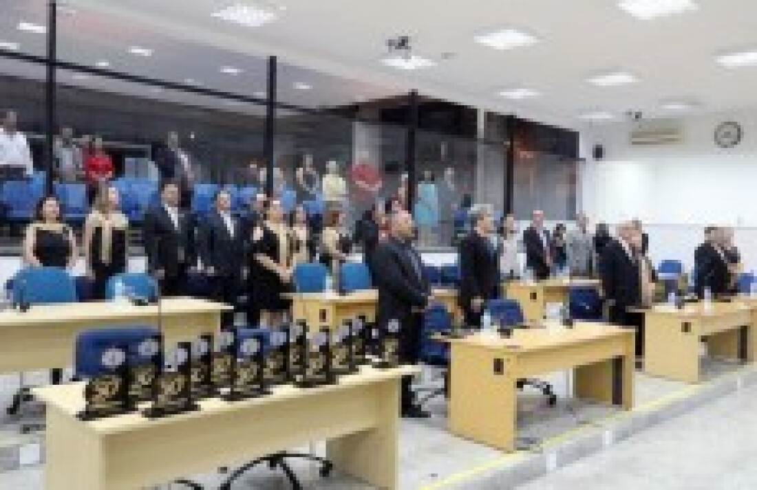 Câmara homenageia Lions Clube