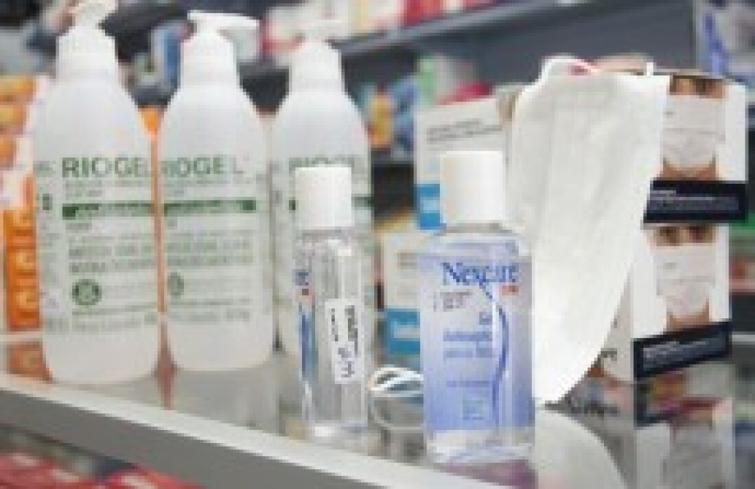 Procon notifica cidades por preço do álcool gel