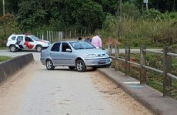 Acusado foge da PM, cai em rio e morre