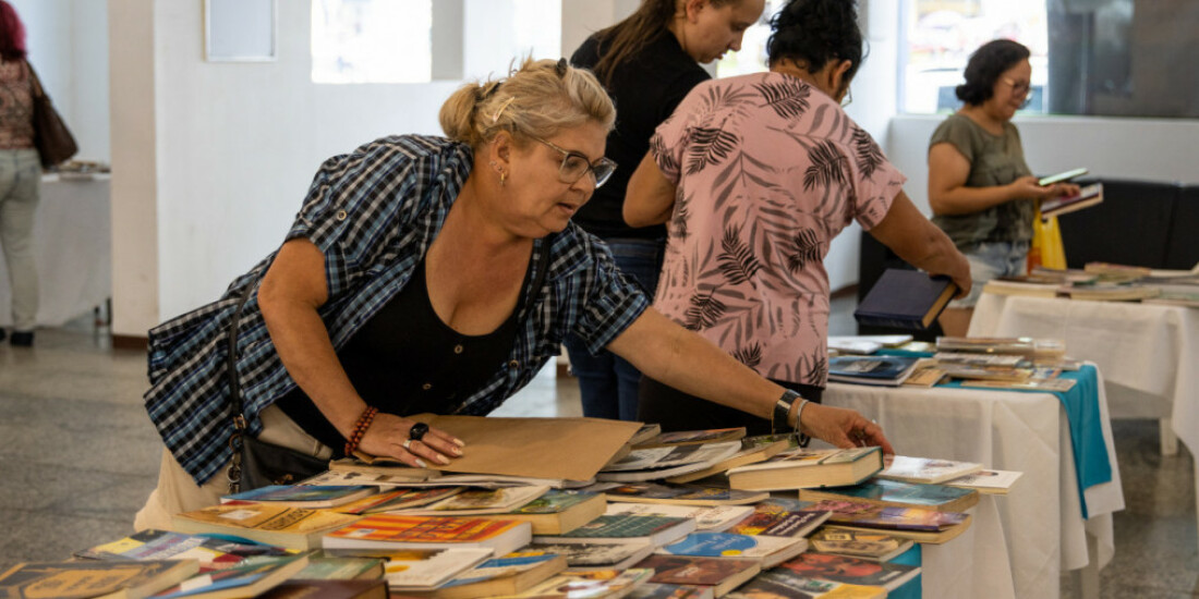 Itaquá comemora Dia de Doação de Livros