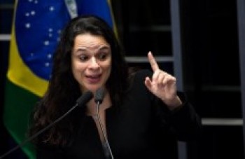 Advogada Janaína Paschoal reprova a decisão do STF