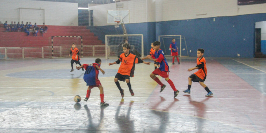 Escolinhas esportivas de Poá estão com inscrições abertas