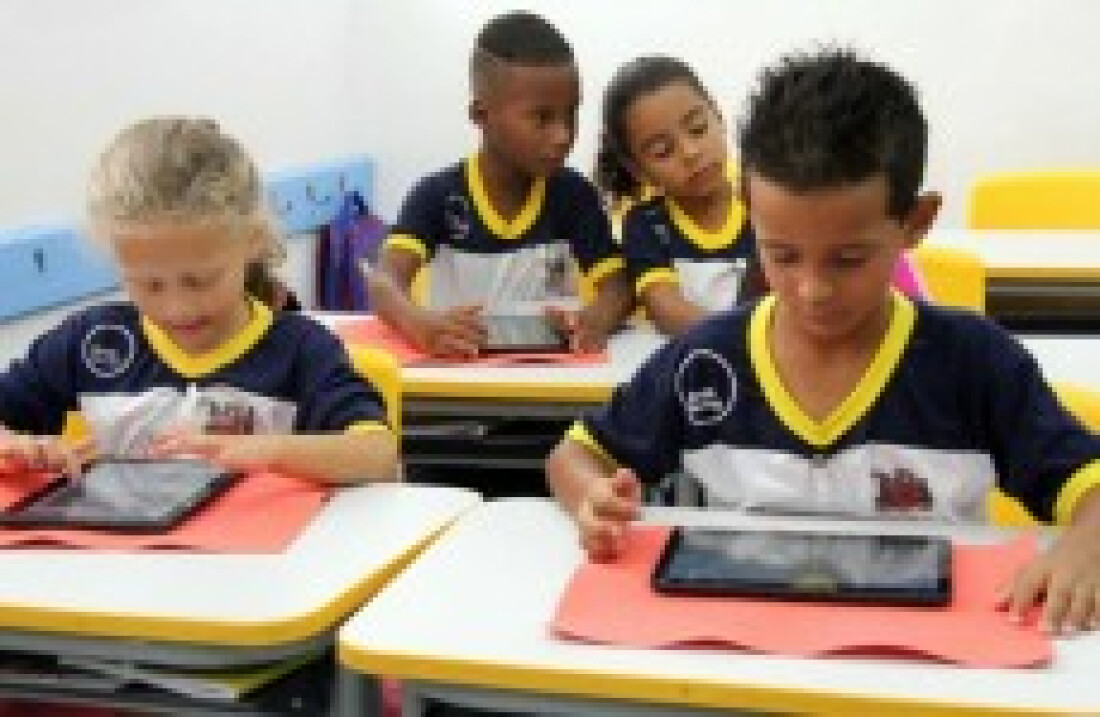 Empresa quebra contrato e não entrega uniformes