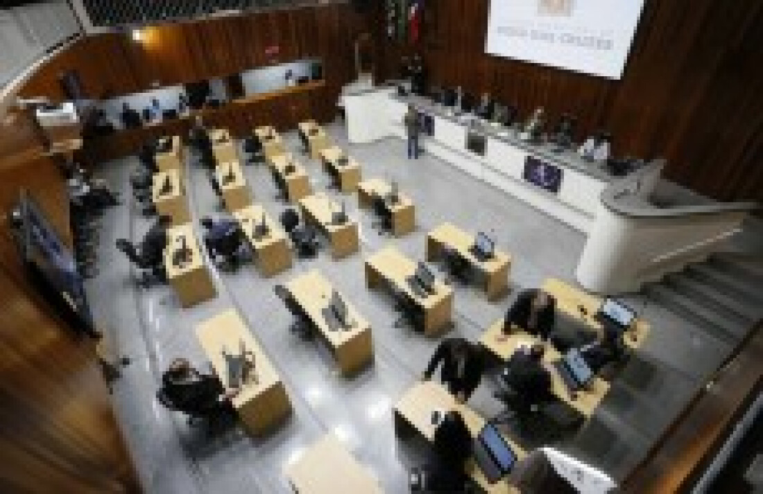 Reajuste de 4,4% no salário desagrada servidores públicos