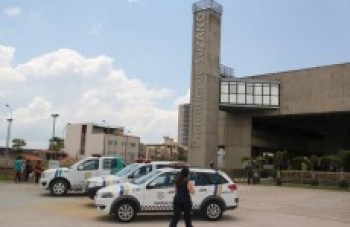 Suzano abre pregão para compra de armas
