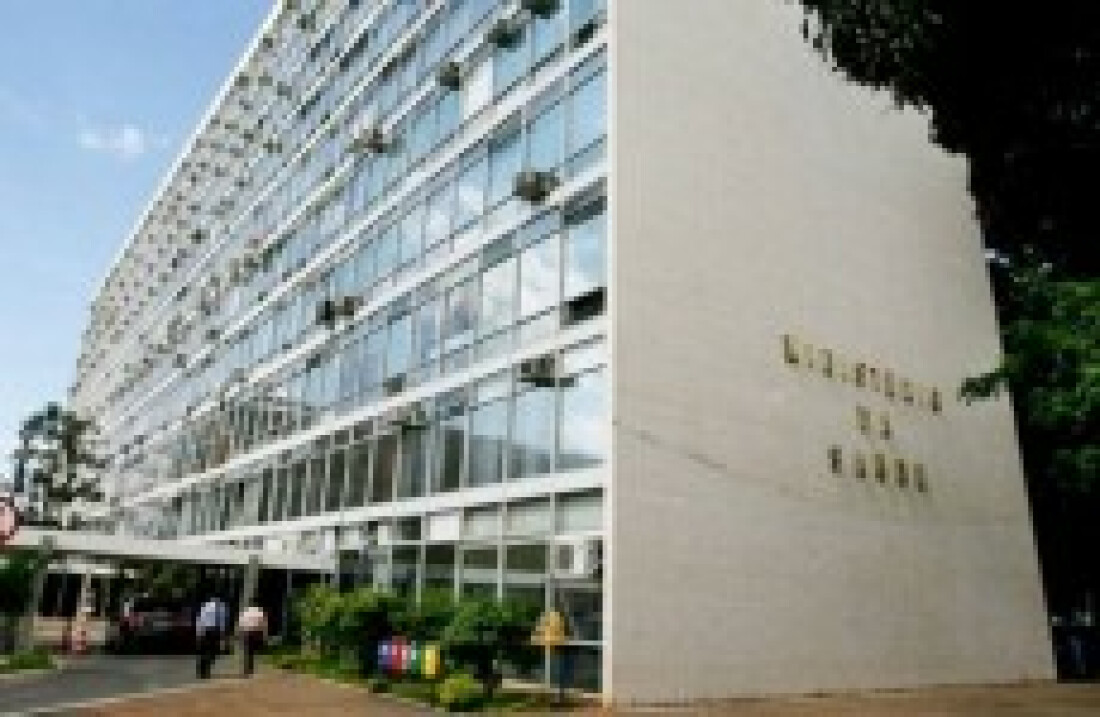 Casos de coronavírus chegam a 121 no país