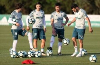 Palmeiras e Grêmio se enfrentam hoje
