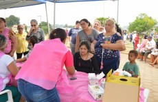 Outubro Rosa reúne serviços de saúde e beleza à população