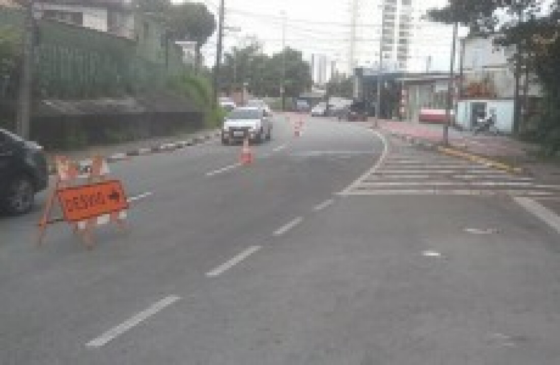 Avenidas Miguel Gemma e Pedro Romero terão faixas reversíveis