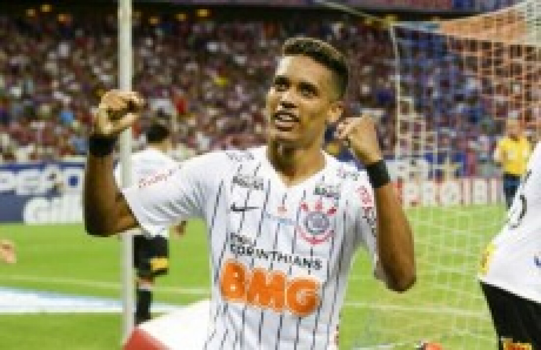 Corinthians fecha venda de Pedrinho ao Benfica