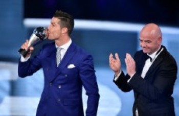 Cristiano Ronaldo vence pela 5ª vez