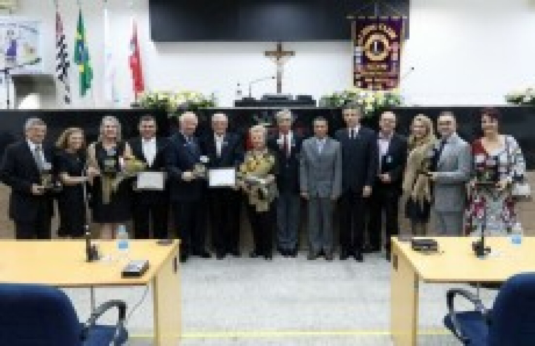Homenagem ao Lions Clube Suzano