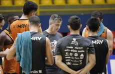 Mogi Basquete enfrenta o Corinthians
