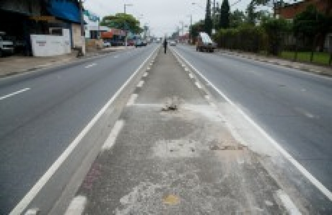 Prefeitura de Suzano tira lombada eletrônica