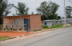 Cresce invasão nas margens do Tietê em Itaquaquecetuba