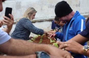 Centro de Convivência ganha horta