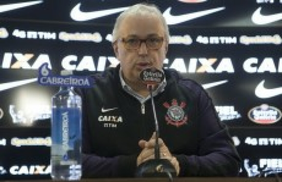 Presidente e Jô negam cobrança de torcedores