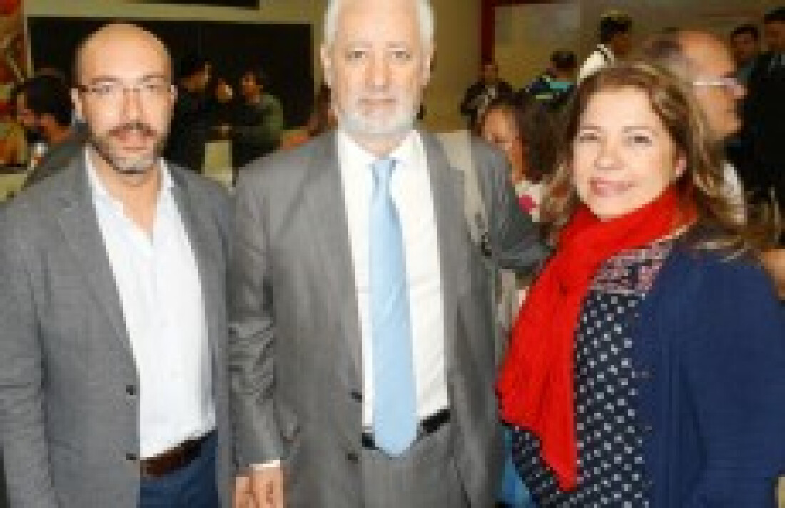 Estudantes prestigiam palestra de educador