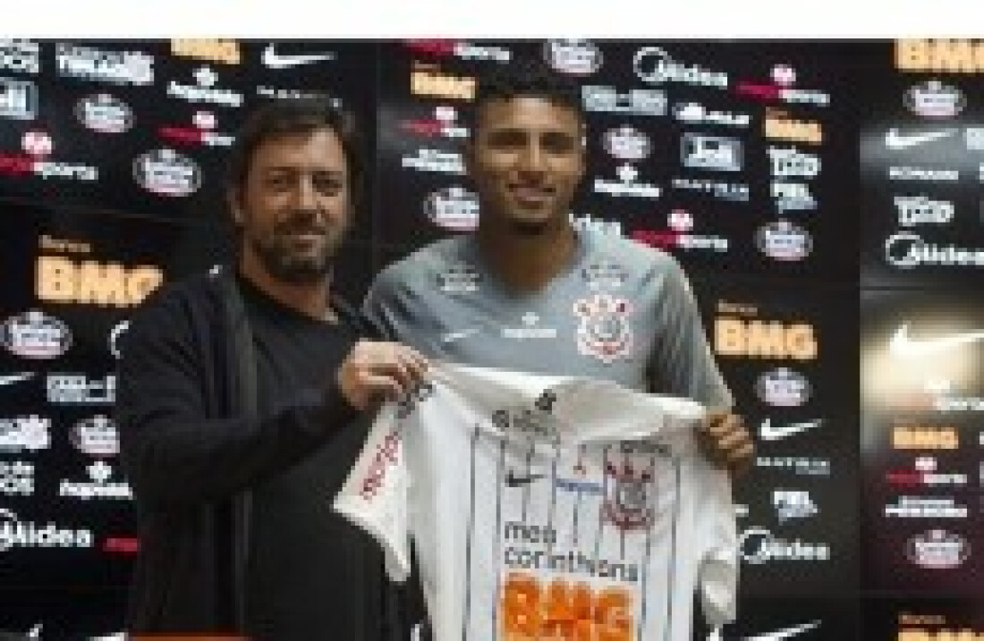 Apresentado no clube, Éderson cita Paulinho