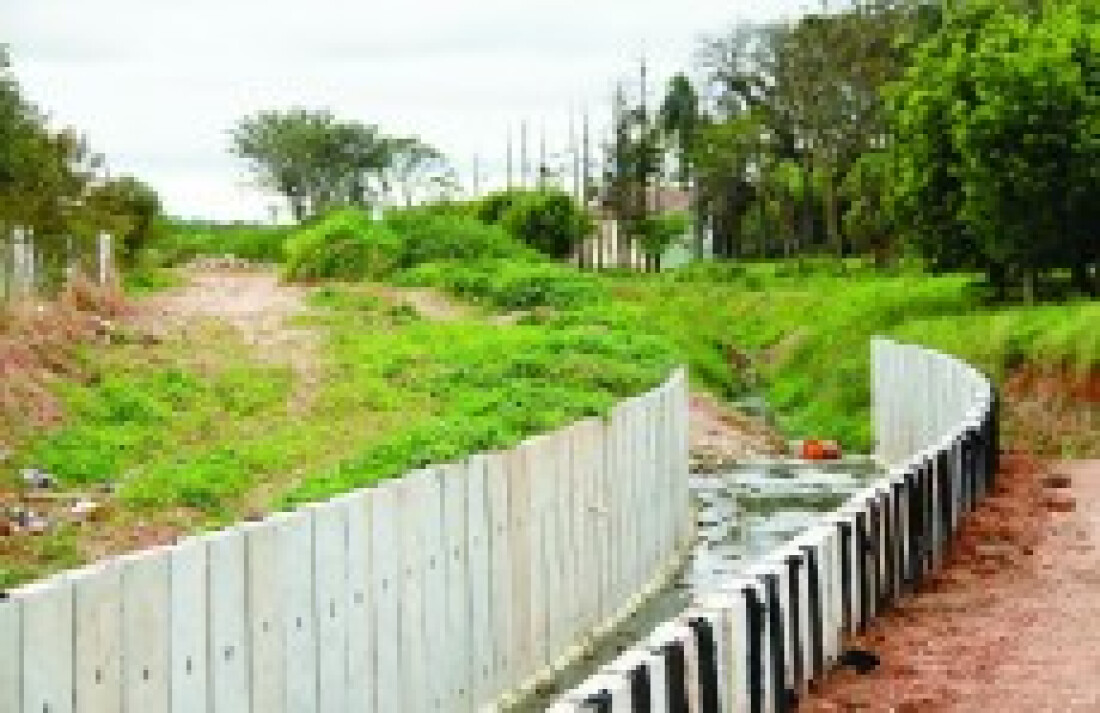 Obra parada em Poá depende de licenciamento da Cestesb