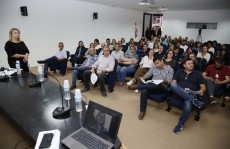 Despesas com educação ultrapassa limite