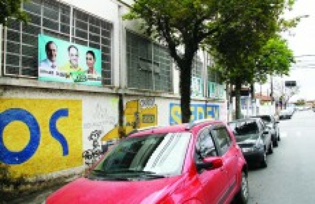 Propagandas eleitorais ainda estão nas ruas