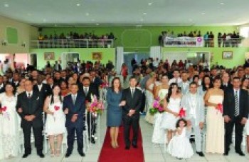Mamoru participa de Casamento Comunitário: