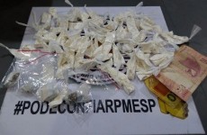 PM de Itaquá apreende drogas com adolescente