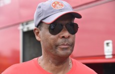 Bombeiros descobrem automóvel furtado