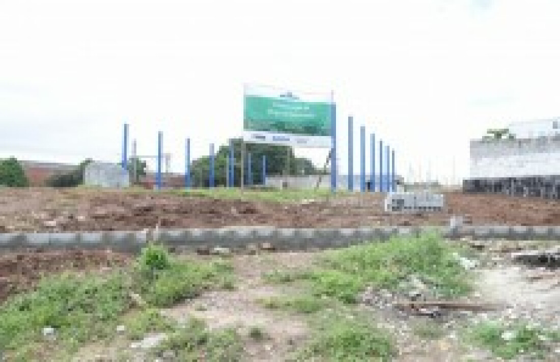 Obra da Praça da Juventude segue em ritmo lento