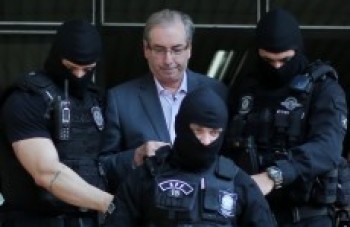 Cunha nega ter recebido dinheiro