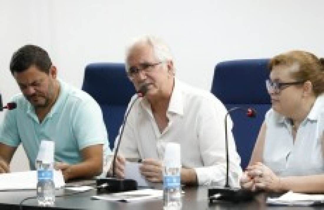 Secretaria de Saúde presta contas no Legislativo