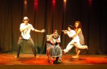 Grupo de teatro do Sesi celebra 30 anos com peça