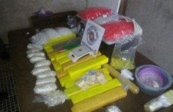 PM de Itaquá acha 20 kg de drogas