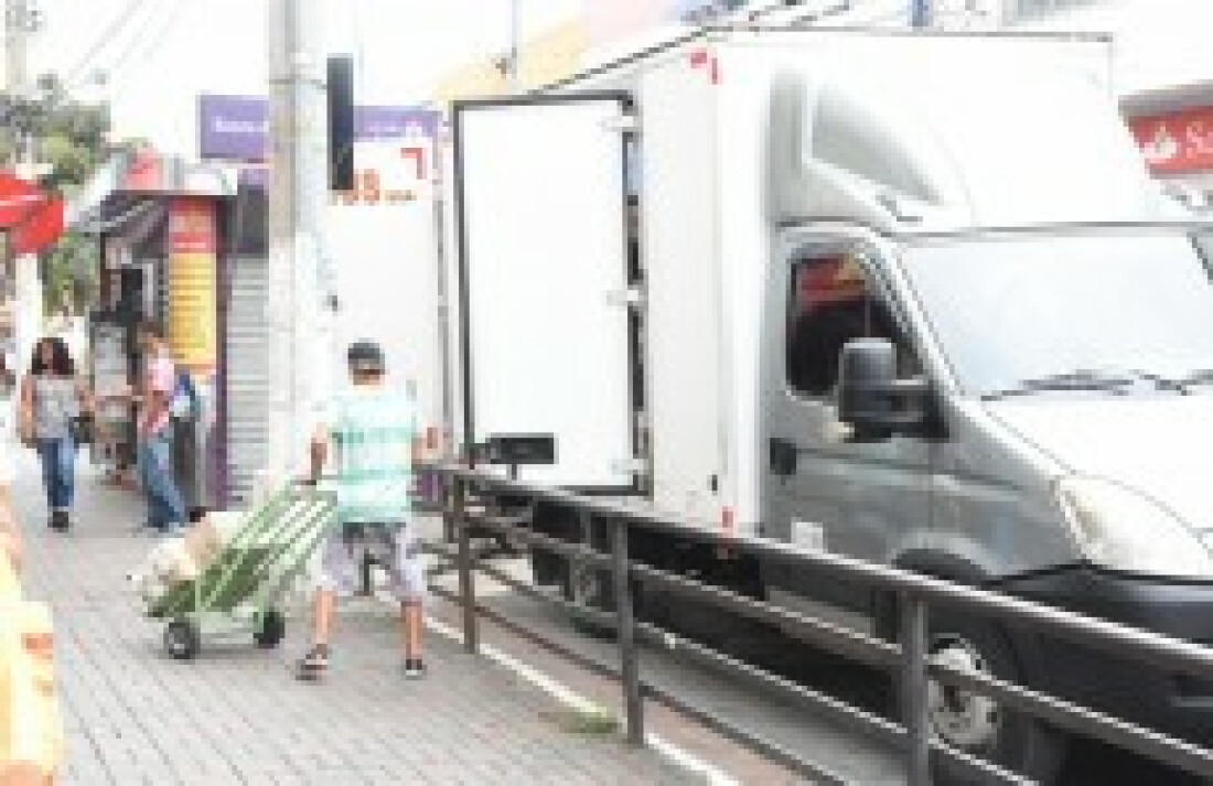 Horário para carga e descarga de caminhões sofre alteração