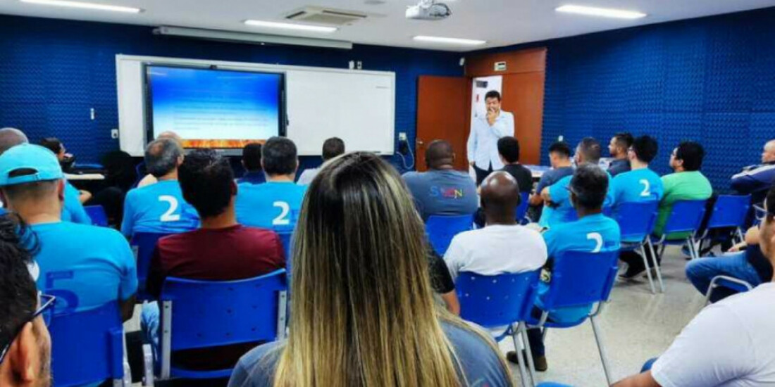 Profissionais de projetos de Mogi participam de formação