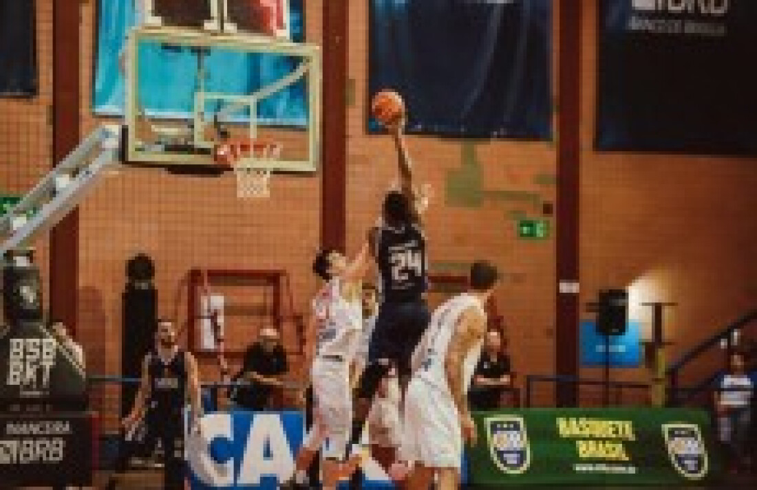 Mogi mantém boa fase e vence Brasília fora de casa pelo NBB