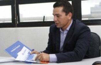 Secretário presta esclarecimentos