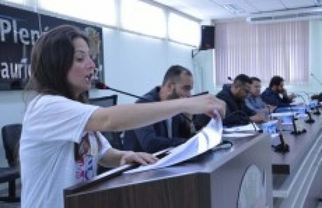 Primeira sessão tem participação popular