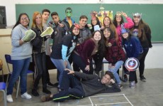 História dos "Vingadores" inspira o ensino de Filosofia