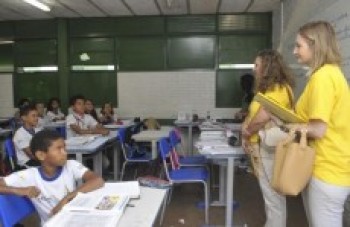 Religião nas escolas pode constar em texto