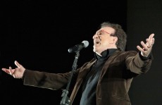 Moacyr Franco, de 'A Praça é Nossa', é demitido do SBT
