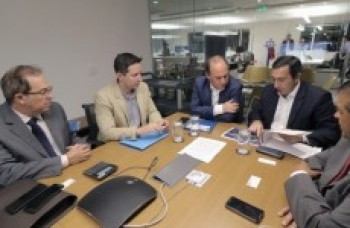 Prefeito Melo busca investimentos no BID