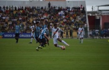 Grêmio e Inter fazem final inédita